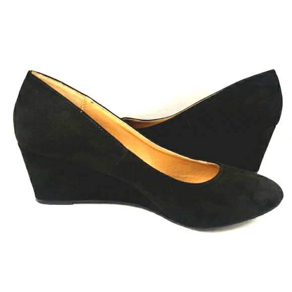 Christopher & Banks Fuax Suede Black Slip On Wedge 2.5' Inch. Women's Size 9 M. - Picture 5 of 8